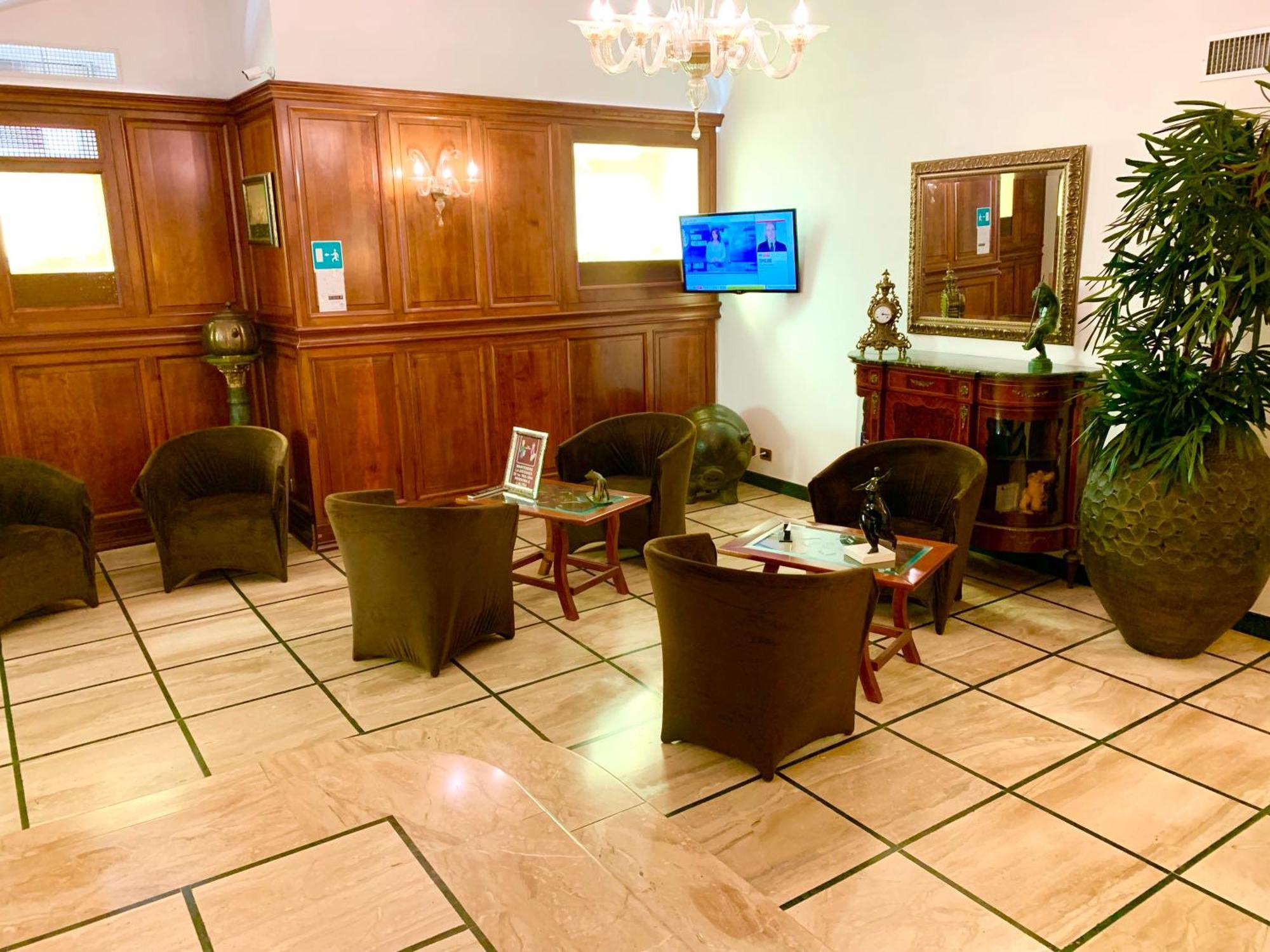 Hotel Regina Margherita — Foto 2